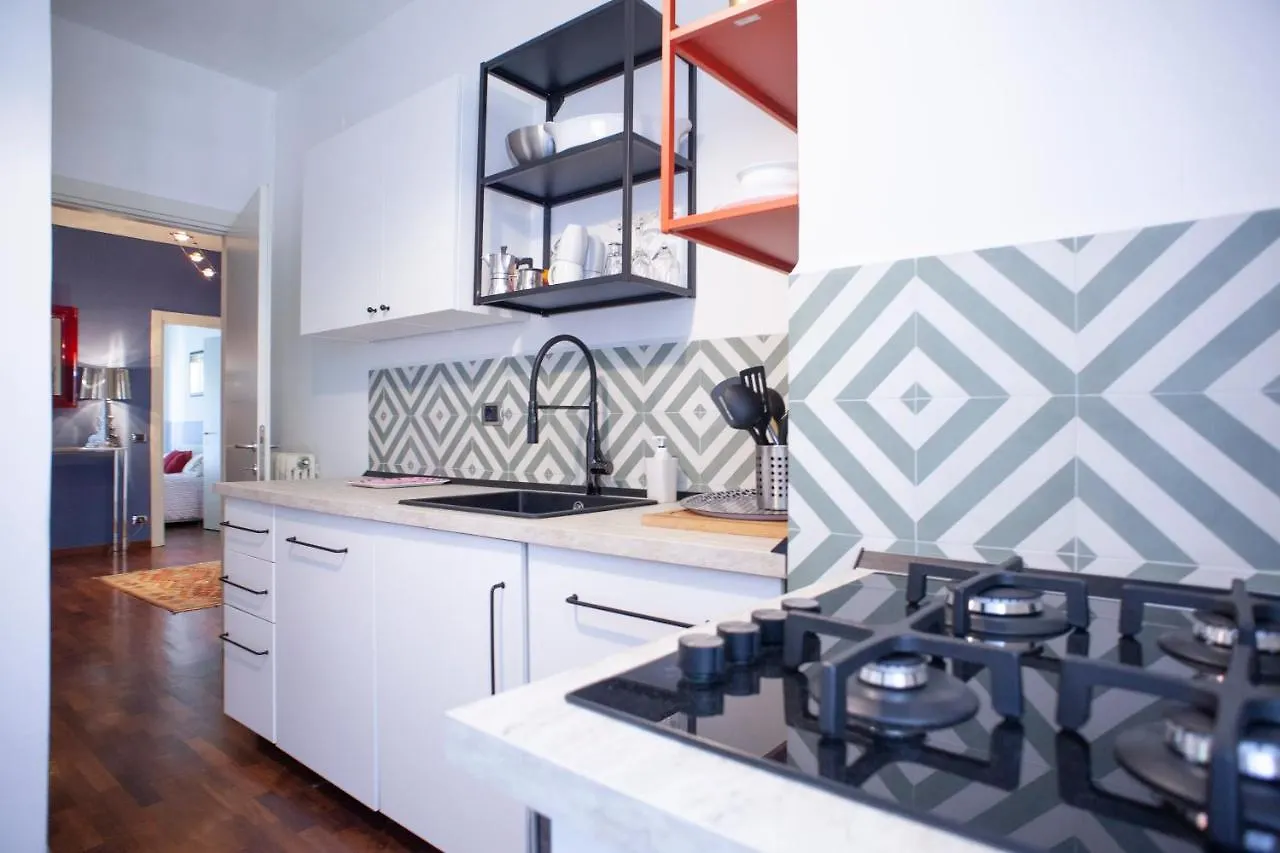 Pop_House, In The Heart Of Milano! Apartment  Milan